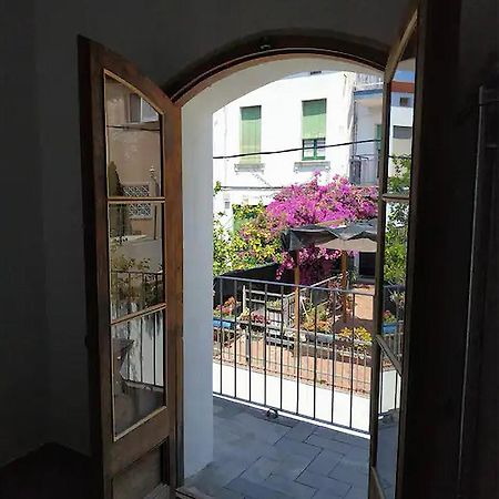 מזנואו Apartamento De Diseno Cerca De Tren, Playa Y Bcn מראה חיצוני תמונה